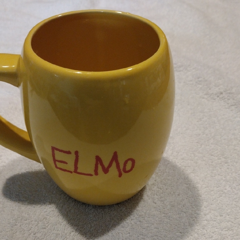 Sesame Place Workshop Colorful Elmo Loves Mornings Yellow Oversized Barrel Mug - Picture 3 of 4